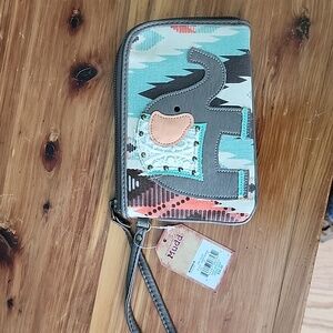 Mudd wristlet Nwt